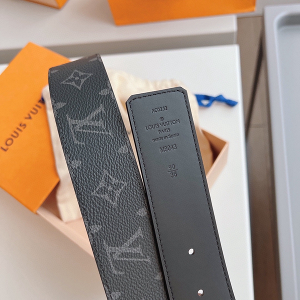 ルイヴィトンベルト着用イメージ